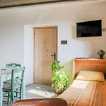 Scalotta - Private Garden With Jacuzzi And شقة