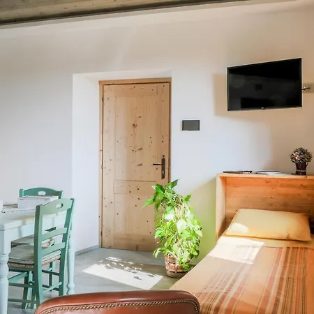 Scalotta - Private Garden With Jacuzzi And 아파트