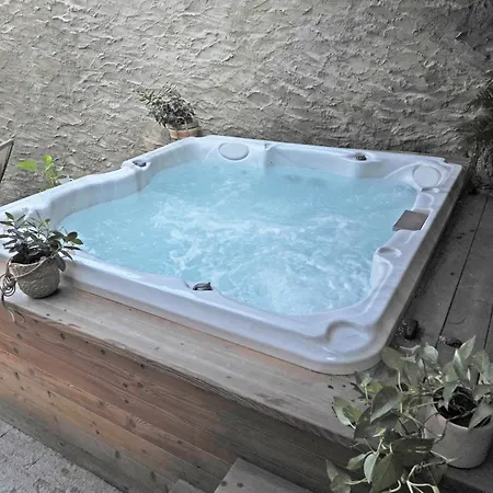 아파트 Scalotta - Private Garden With Jacuzzi And